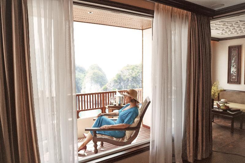 Heritage Line Ylang Cruise - Halong Bay & Lan Ha Bay Ha Long Exterior foto