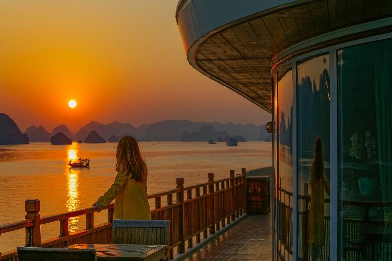 Heritage Line Ylang Cruise - Halong Bay & Lan Ha Bay Ha Long Exterior foto